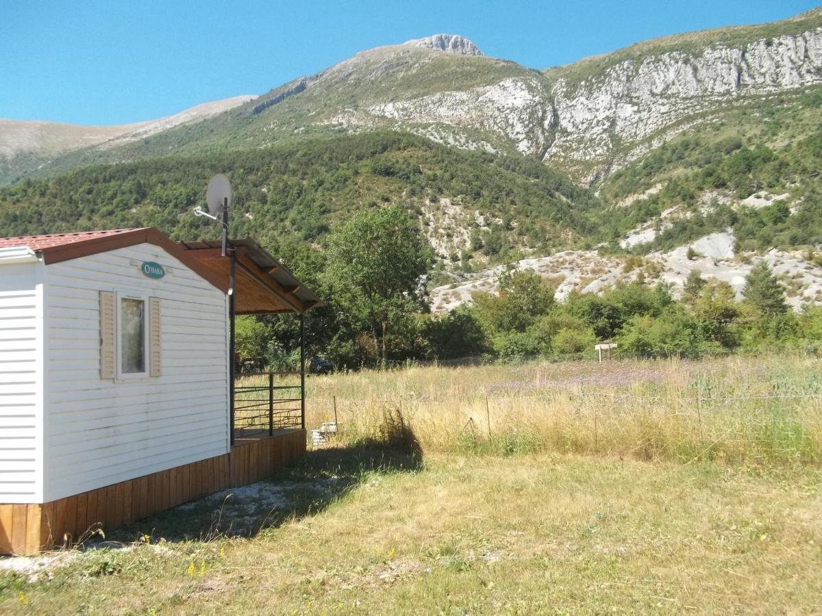 Bungalow Blieux Экстерьер фото