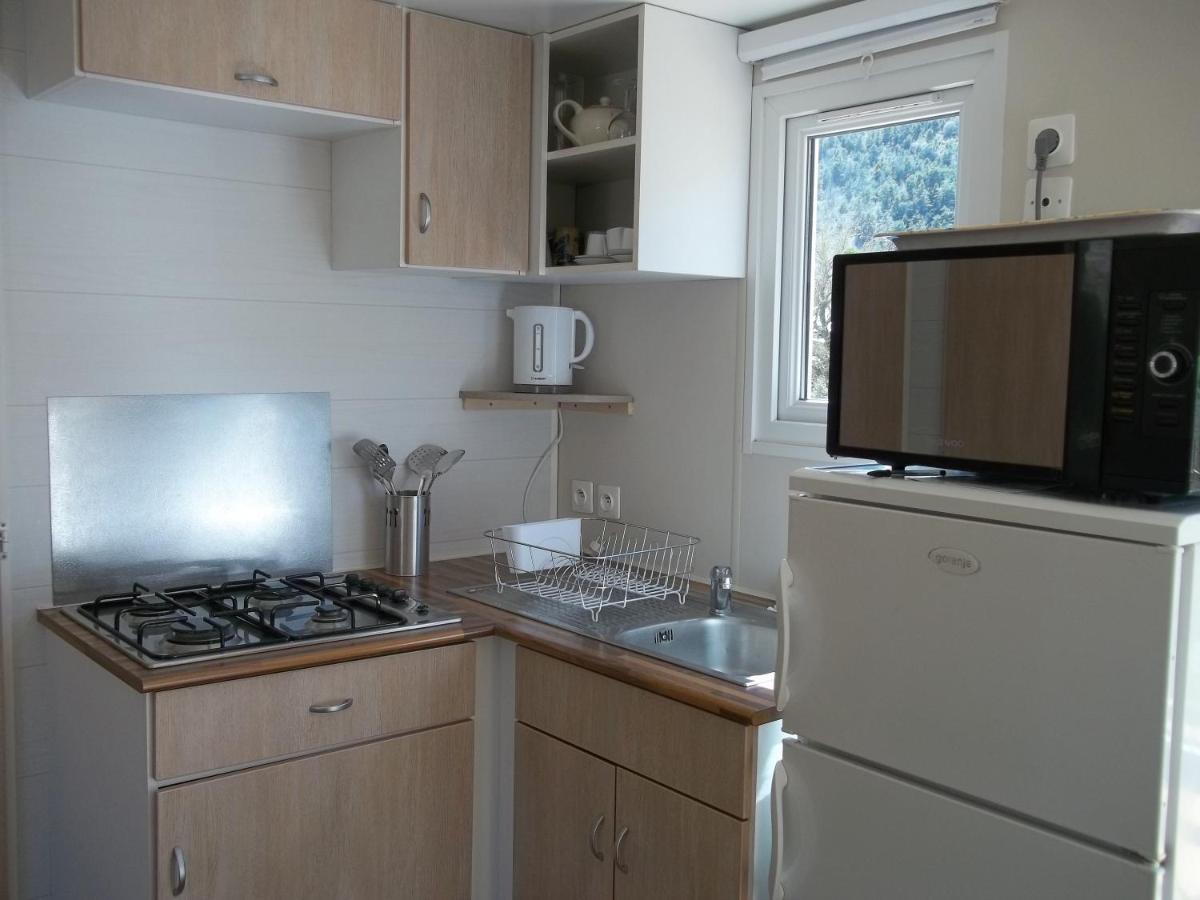 Bungalow Blieux Экстерьер фото