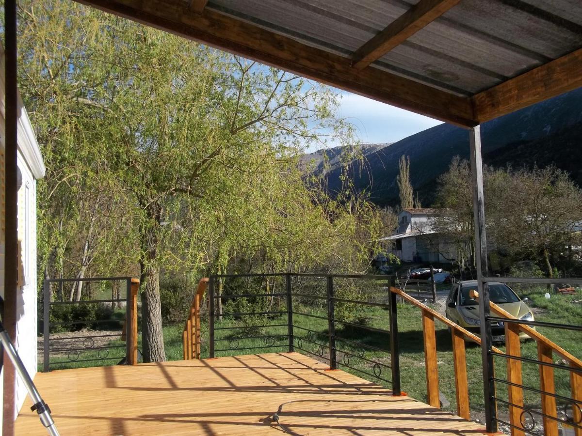 Bungalow Blieux Экстерьер фото
